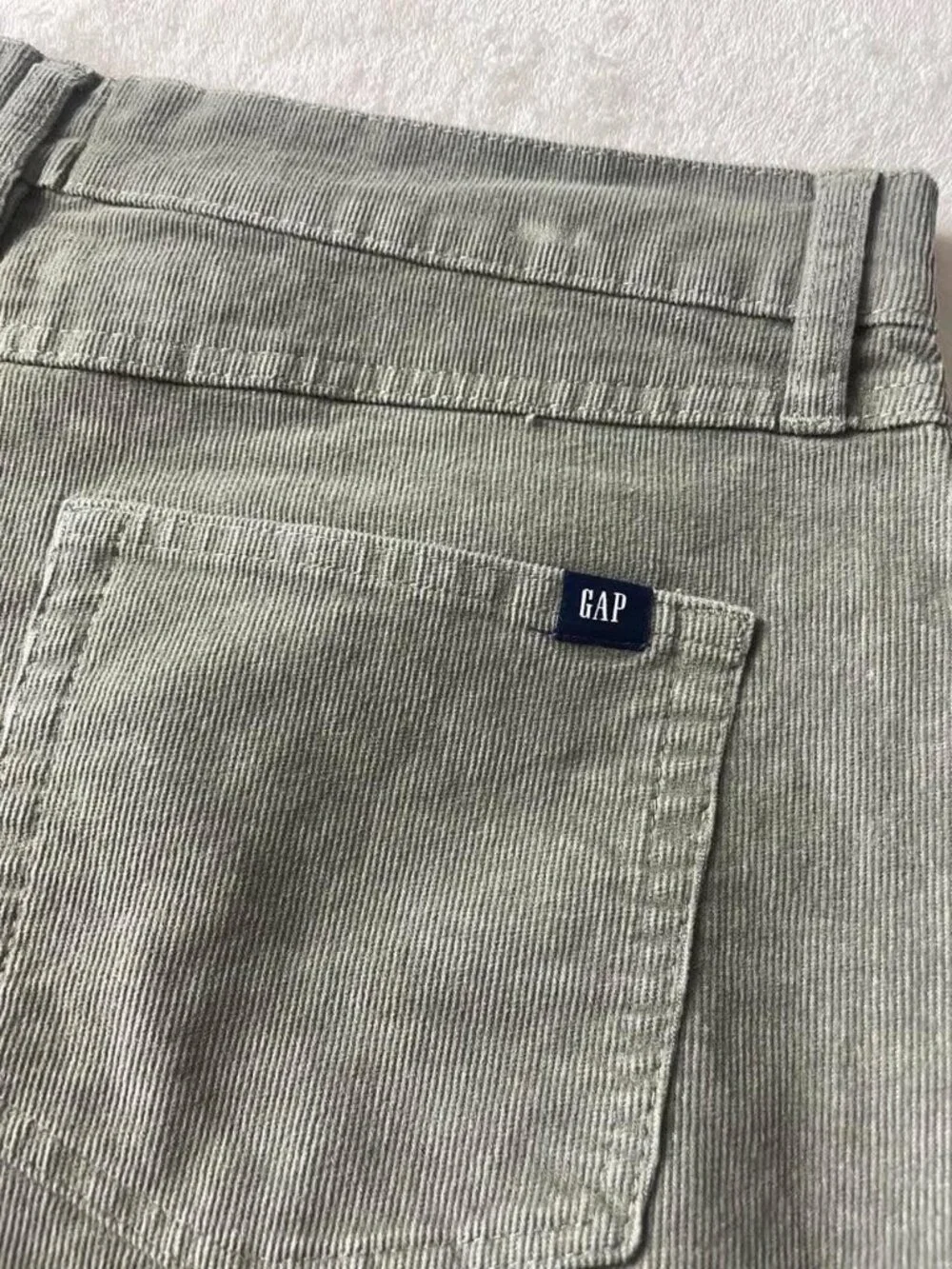 NWT GAP Women's Olive Green Corduroy Shorts size 8